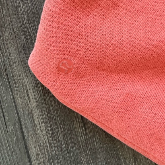 Lululemon High Rise Scuba Jogger - Picture 4 of 6